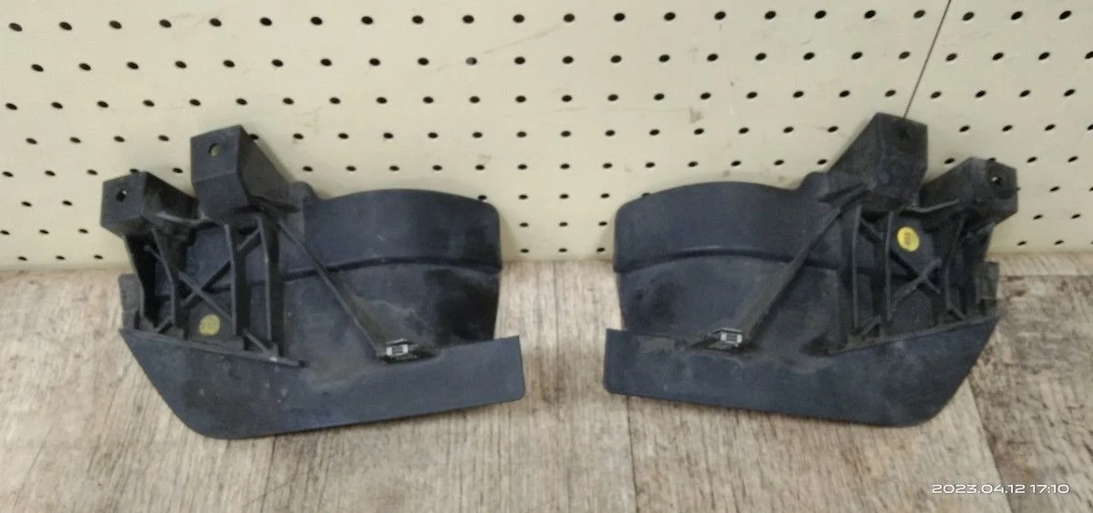 Брызговик задний Volkswagen Touareg II (2010—2014) Touareg II (2010—2014) 7P