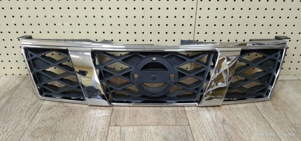 Решетка радиатора Nissan X-Trail II (2007—2011) X-Trail II (2007—2011) T31, T31R