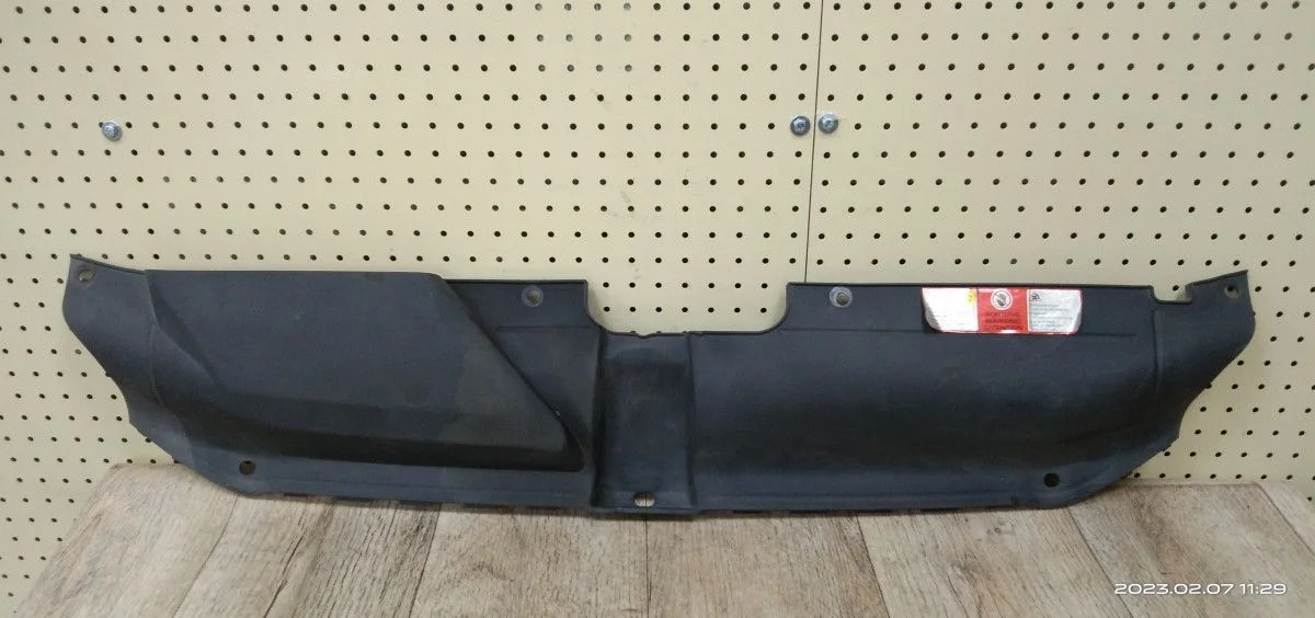 Кожух замка капота Audi A4 B8 (2007—2012) A4 B8 (2007—2012) 8K2