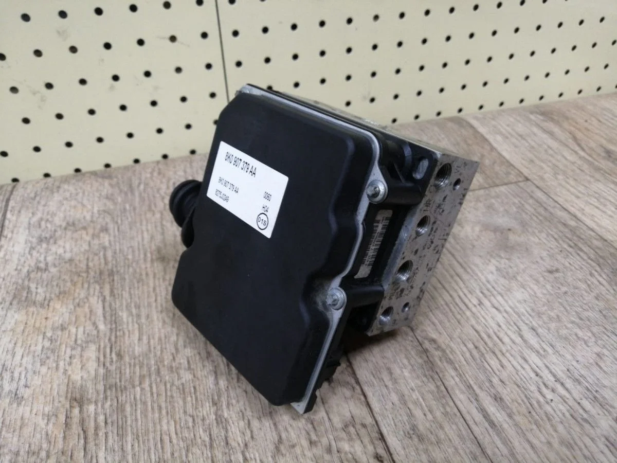 Блок ABS (насос) Audi A4 B8 (2007—2012) A4 B8 (2007—2012) 8K2