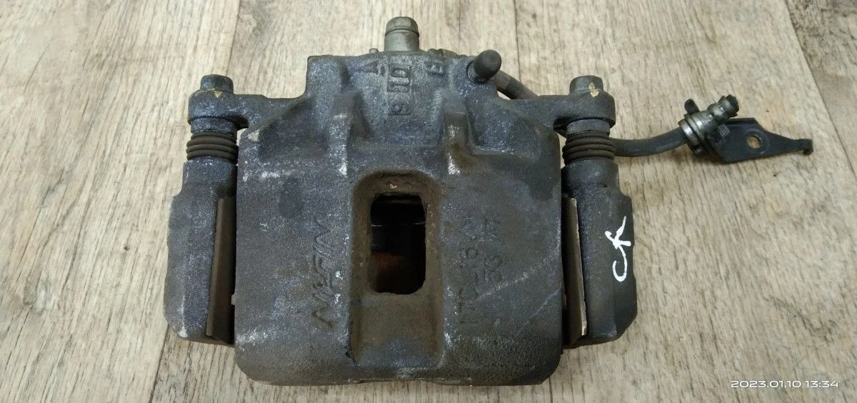 Суппорт тормозной передний Accord VIII Accord VIII (2007—2011) ABA-CL7, ABA-CL9, ABA-CM2, ABA-CM3, CL7, CL9, CM2, CM3, CU1, CU2, DBA-CU2, CW1, CW2, DBA-CW2, CP3, DBA-CP3, DBA-RT1, DBA-RT2, DBA-RT3, DBA-RT4, RT1