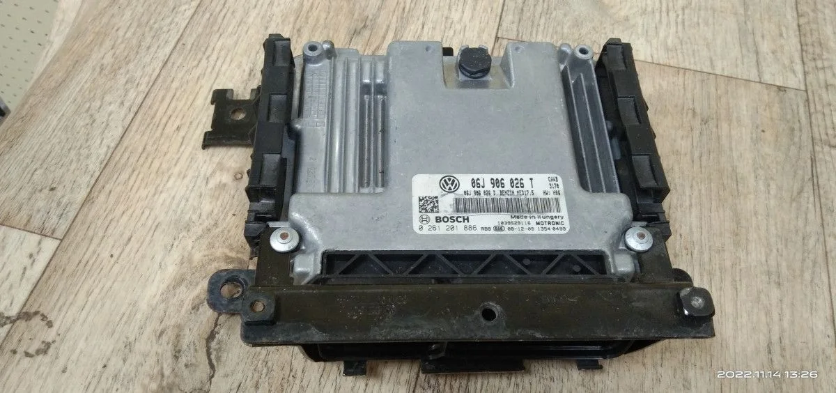 Блок управления двигателем Volkswagen Tiguan I (2007—2011) Tiguan I (2007—2011) 5N1, 5N2
