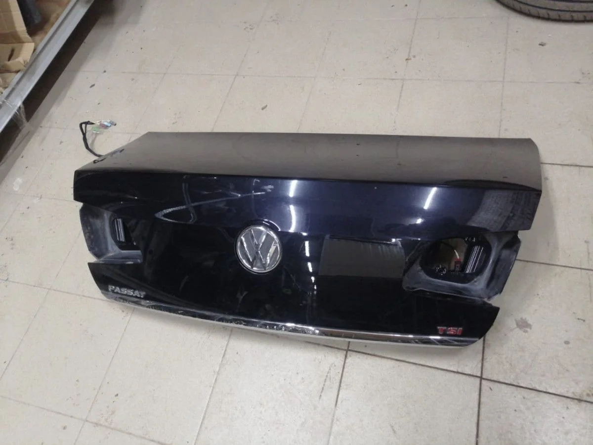 Крышка багажника Volkswagen Passat B7 (2010—2015) Passat B7 (2010—2015) 362, 365