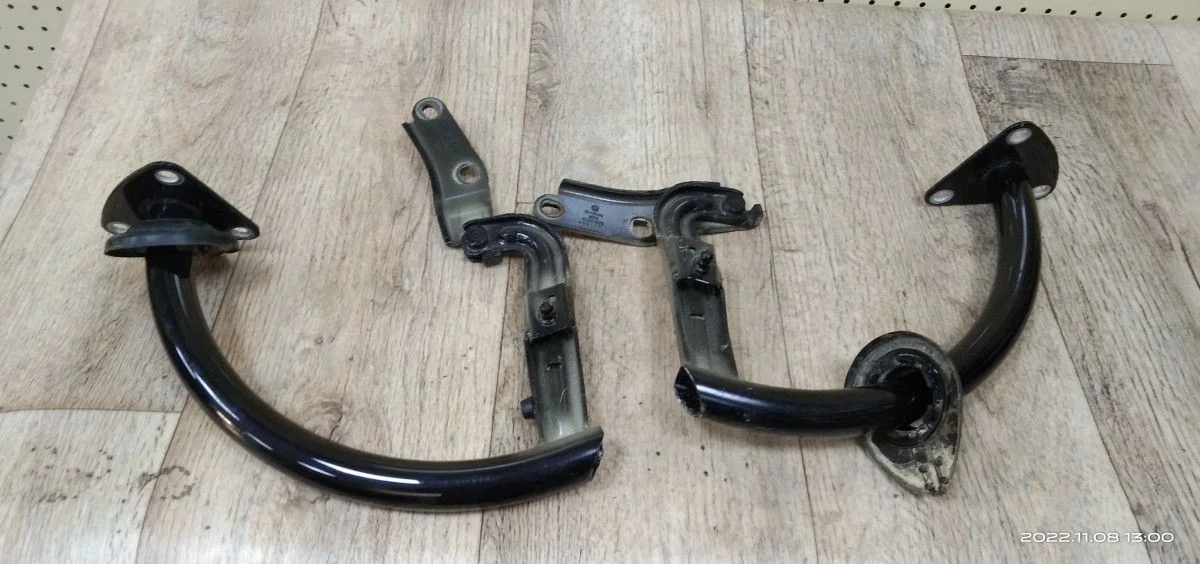 Петля крышки багажника Volkswagen Passat B7 (2010—2015) Passat B7 (2010—2015) 362, 365, 3C2, 3C5