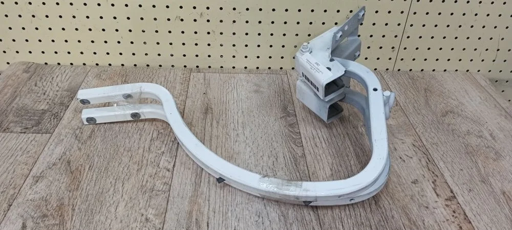 Петля крышки багажника Volkswagen Polo V (2009—2015) Polo V (2009—2015) NA2, 601, 602, 603, 604, 612, 614, 641, 642, 643, 644