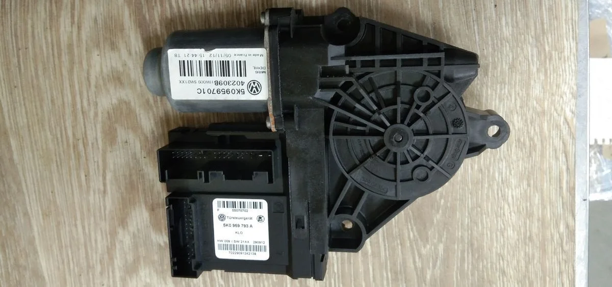 Моторчик стеклоподъемника Volkswagen Jetta VI (2010—2015) Jetta VI (2010—2015)