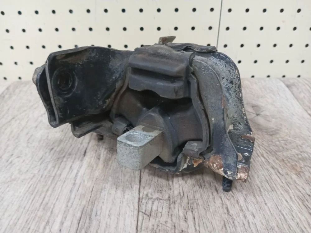 Опора КПП Volkswagen Polo V (2009—2015) Polo V (2009—2015) 612,  602,  6C1, V, 5