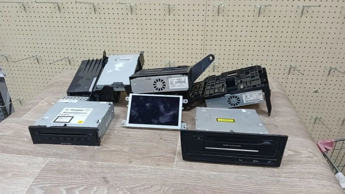 Магнитола Audi Q5 I (2008—2012) Q5 I (2008—2012) 8R