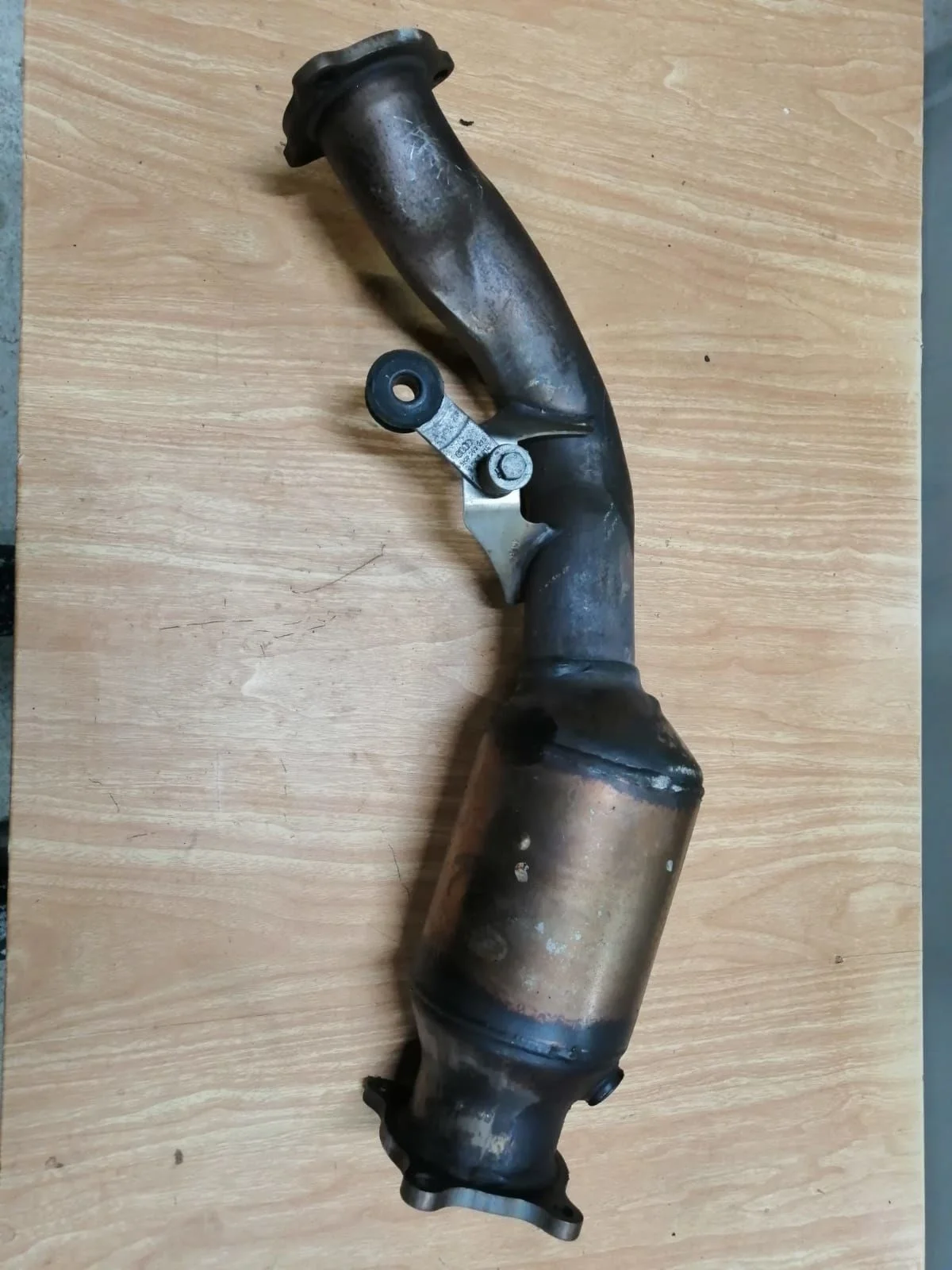 Катализатор Audi Q5 I (2008—2012) Q5 I (2008—2012) 8R