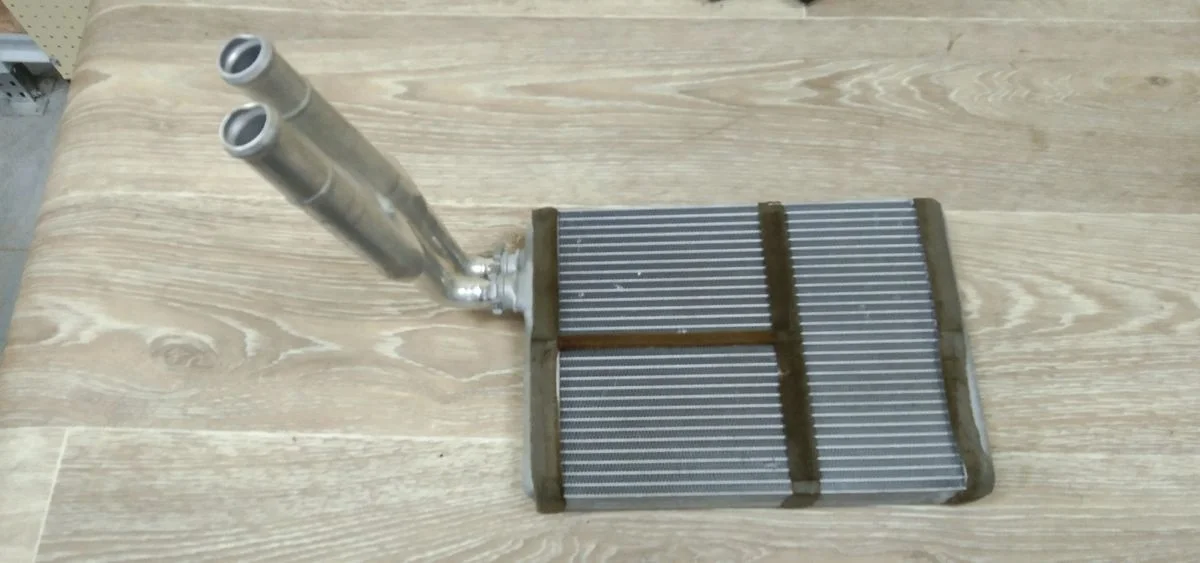 Радиатор отопителя Audi Q5 I (2008—2012) Q5 I (2008—2012) 8R