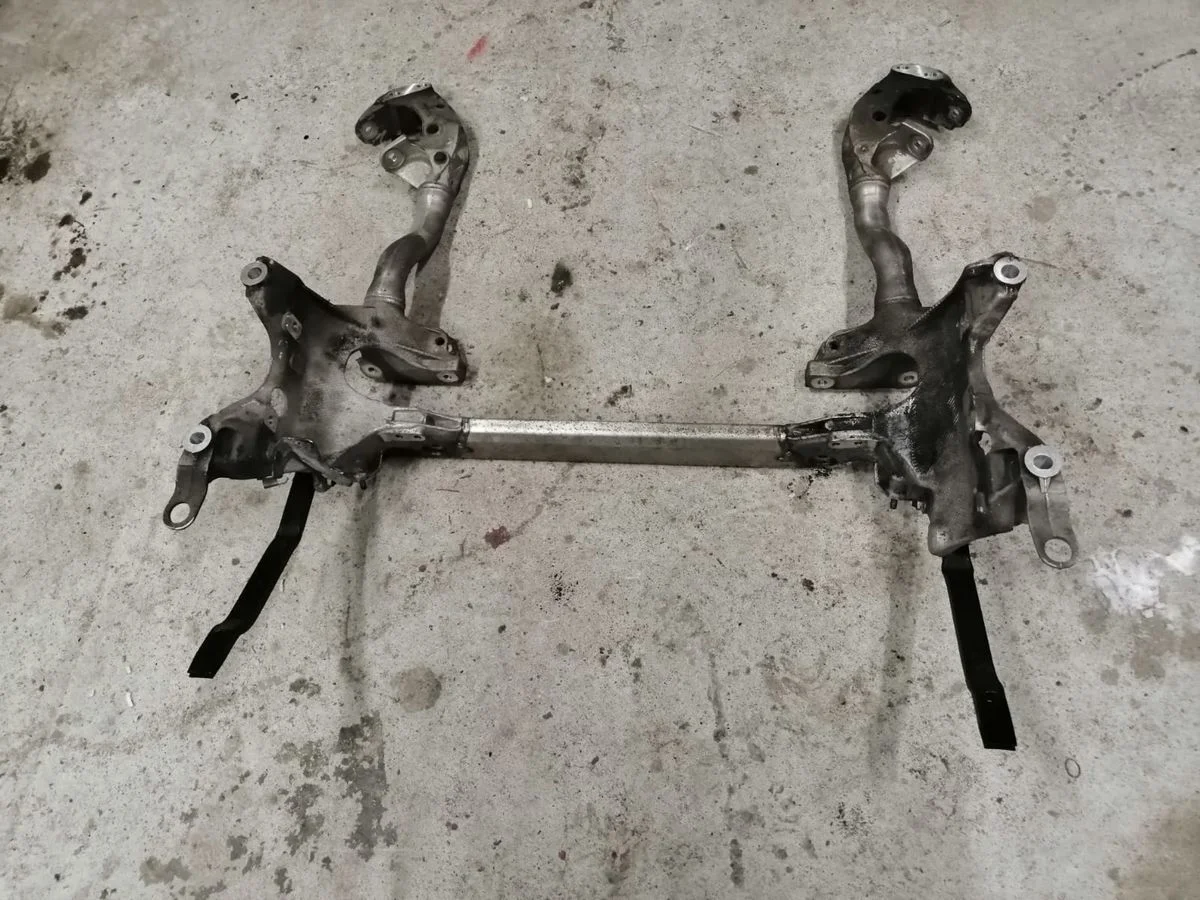 Подрамник передний Audi Q5 I (2008—2012) Q5 I (2008—2012) 8R