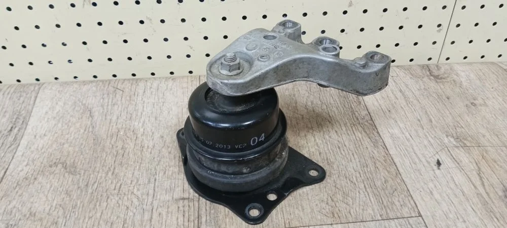 Опора двигателя Volkswagen Polo V (2009—2015) Polo V (2009—2015) 612,  602,  6C1, V, 5