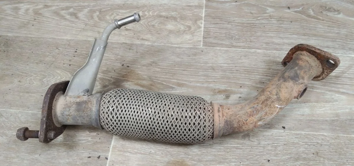 Приемная труба глушителя Kia Rio III (2011—2015) Rio III (2011—2015)