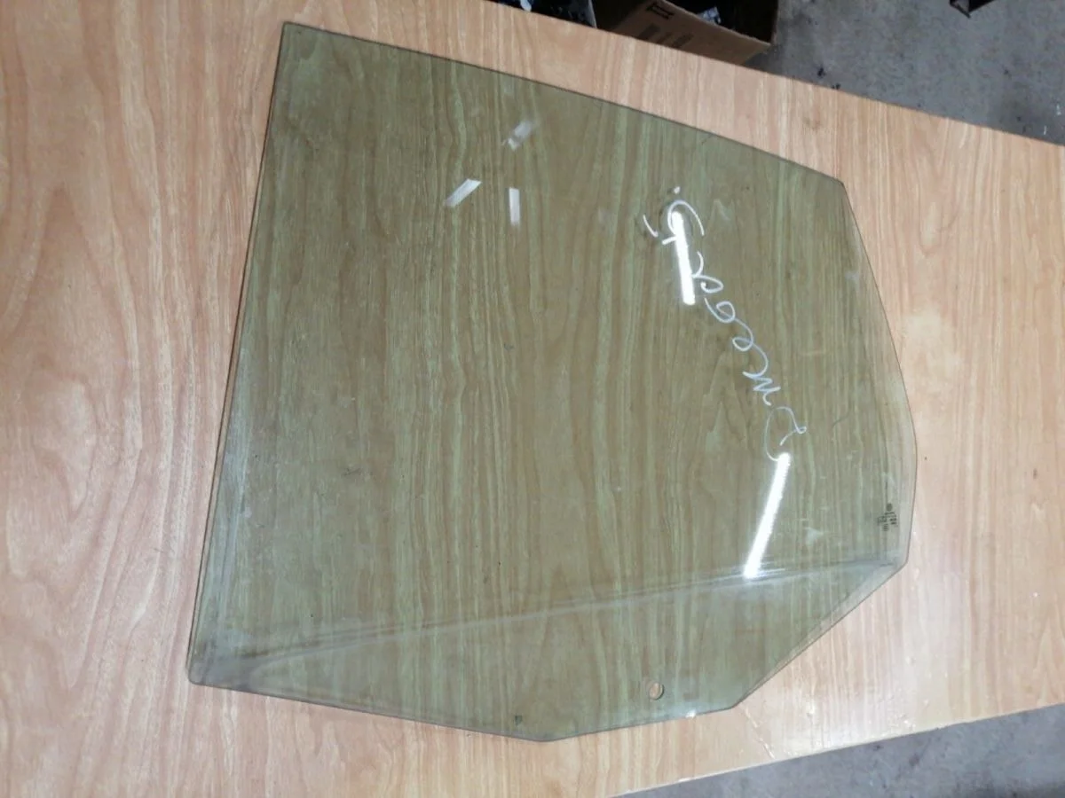 Стекло двери задней Volkswagen Jetta V (2005—2011) Jetta V (2005—2011) 1K2