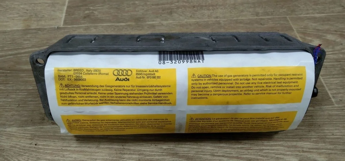 Подушка безопасности пассажира Audi A3 8P A3 8P рестайлинг 2 (2008—2013) 8P