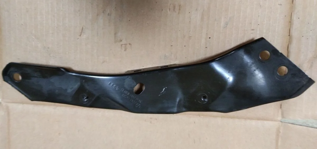 Кронштейн передней панели Volkswagen Golf Mk6 (2008—2012) Golf Mk6 (2008—2012) 517, 5K1, AJ5