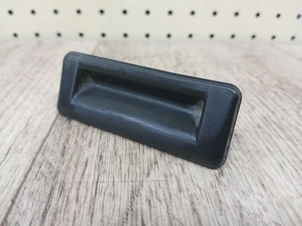 Кнопка открывания багажника Skoda Yeti I (2009—2014) Yeti I (2009—2014) 374, 3T4, 3T5