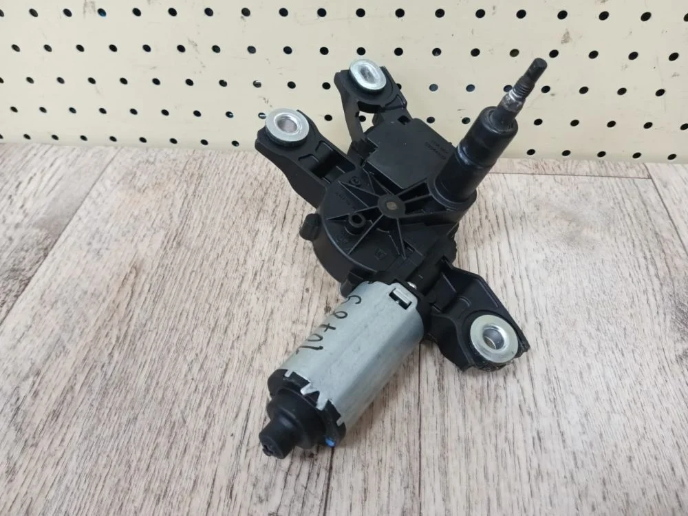 Моторчик стеклоочистителя задний Volkswagen Tiguan I (2007—2011) Tiguan I (2007—2011) 5N1, 5N2