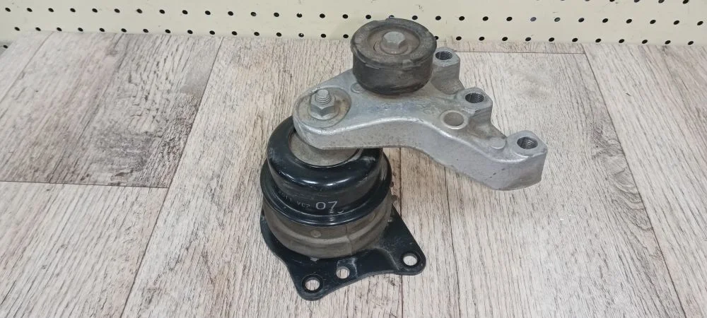 Опора двигателя Volkswagen Polo V (2009—2015) Polo V (2009—2015) 612,  602,  6C1