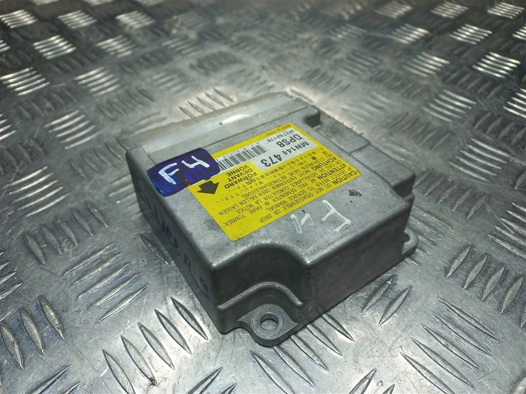 Блок управления SRS (AIR BAG) MITSUBISHI LANCER I