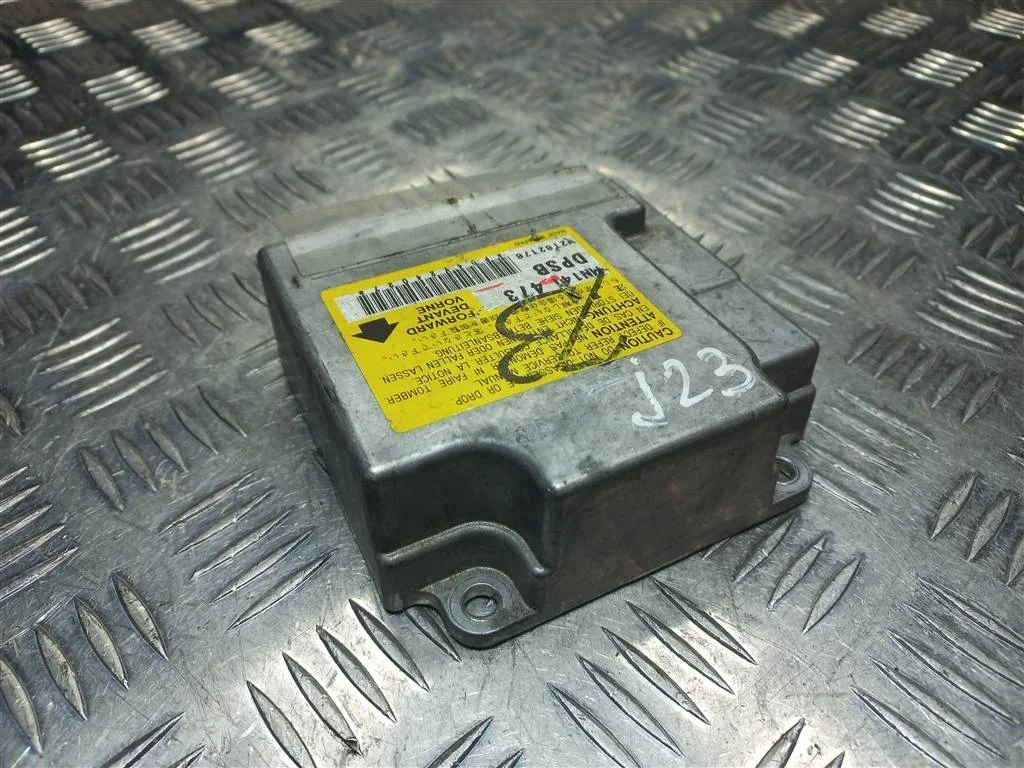 Блок управления SRS (AIR BAG) MITSUBISHI LANCER I