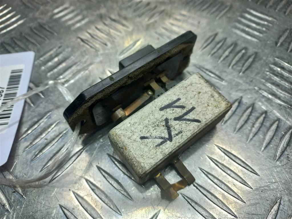 Резистор отопителя (Ежик) MITSUBISHI Space Star I