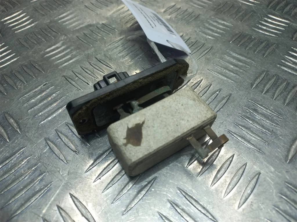 Резистор отопителя (Ежик) MITSUBISHI Space Star I