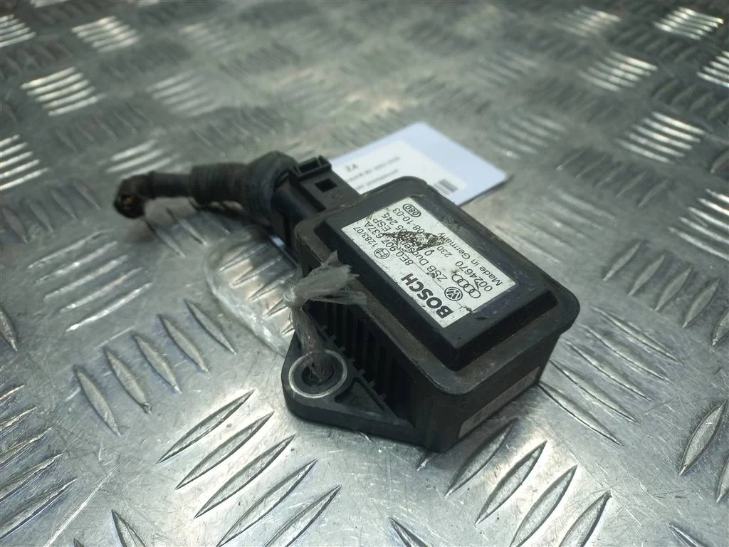 Датчик ускорения SKODA SUPERB I (2001—2006)