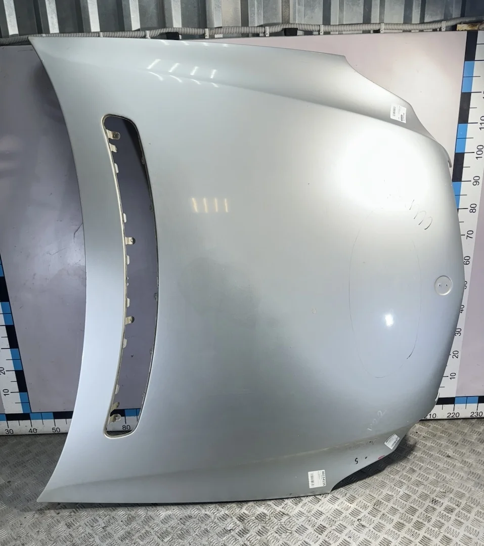 [Б/У] Капот Mercedes W219 - две вмятинки [Код: 00311658 ]