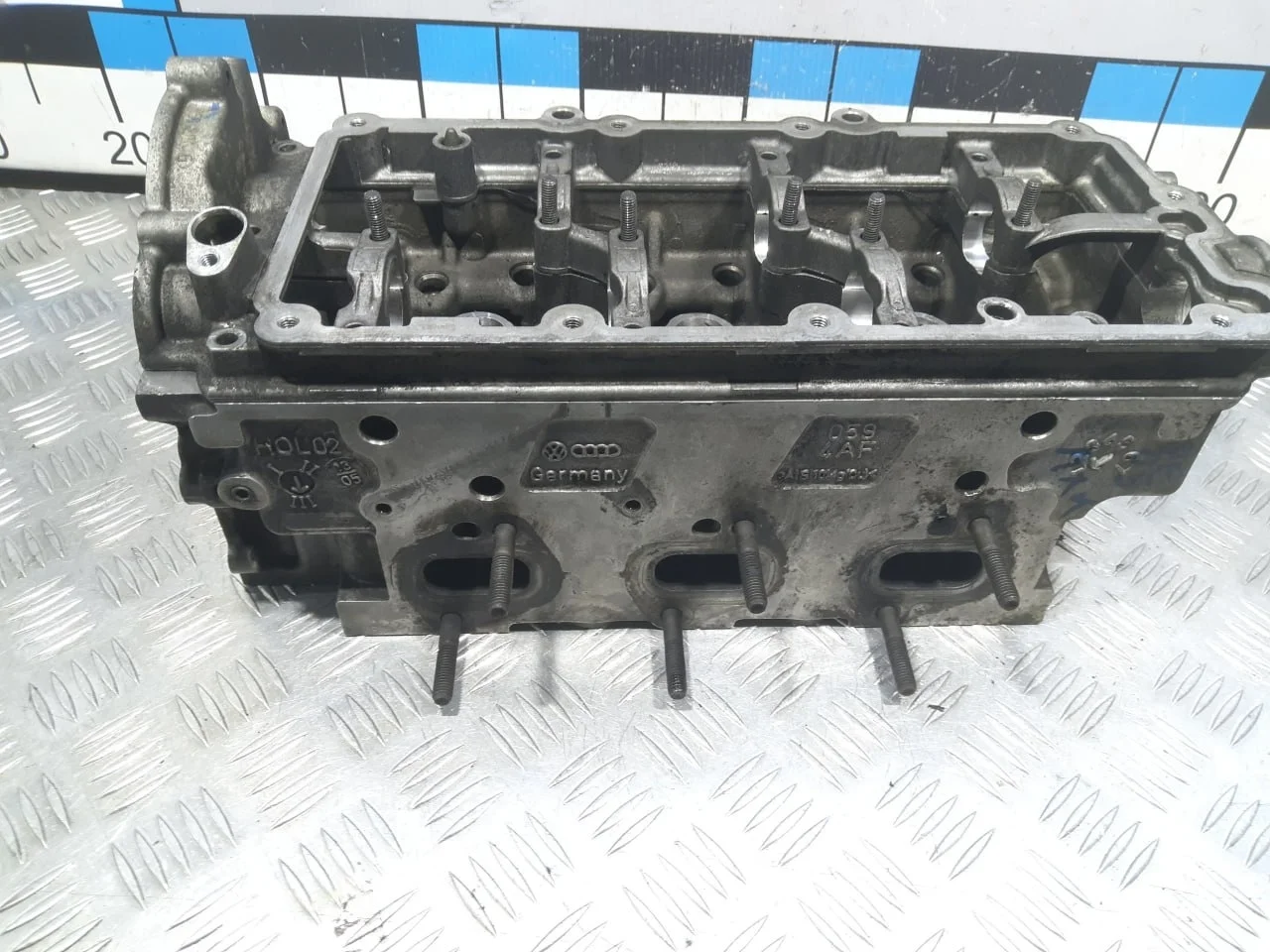 [Б/У] Головка блока 1-3 цилиндр BKS [Код: 00581649 ]