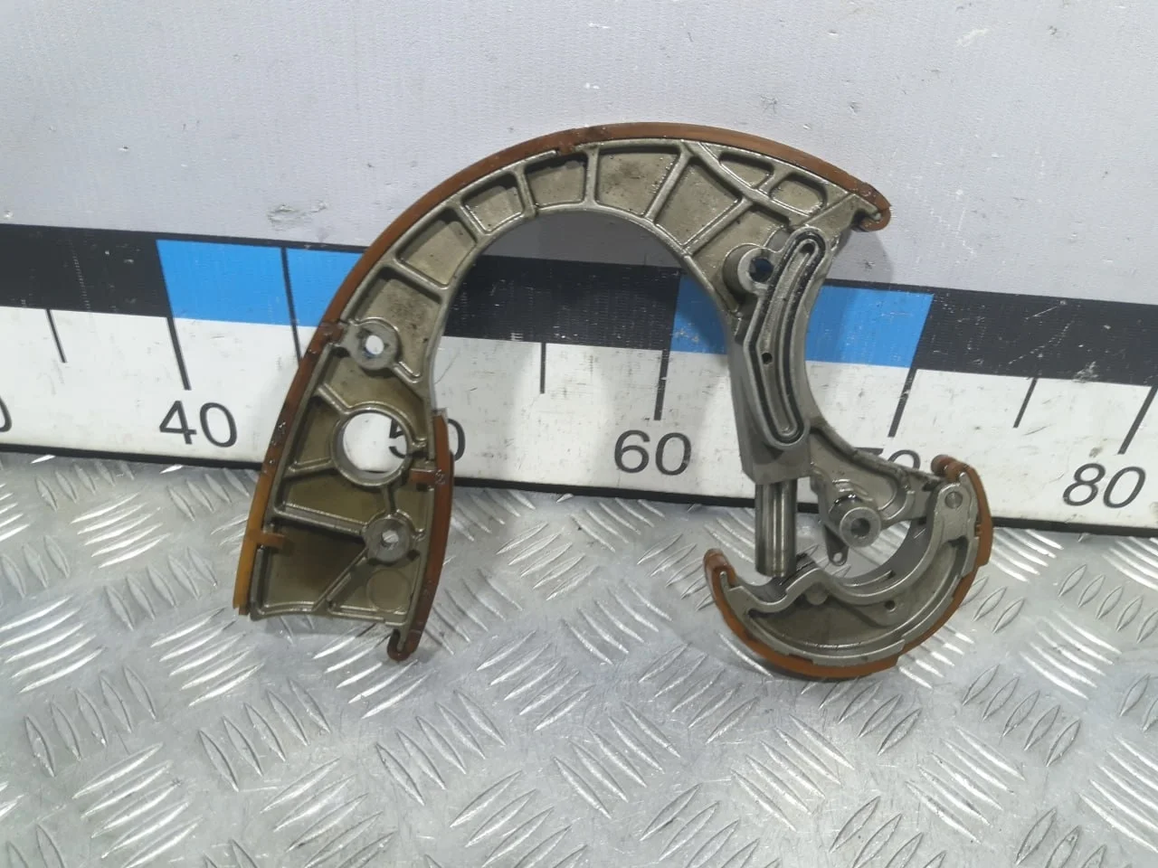 [Б/У] Натяжное устройство цепи [Код: 00581532 ]