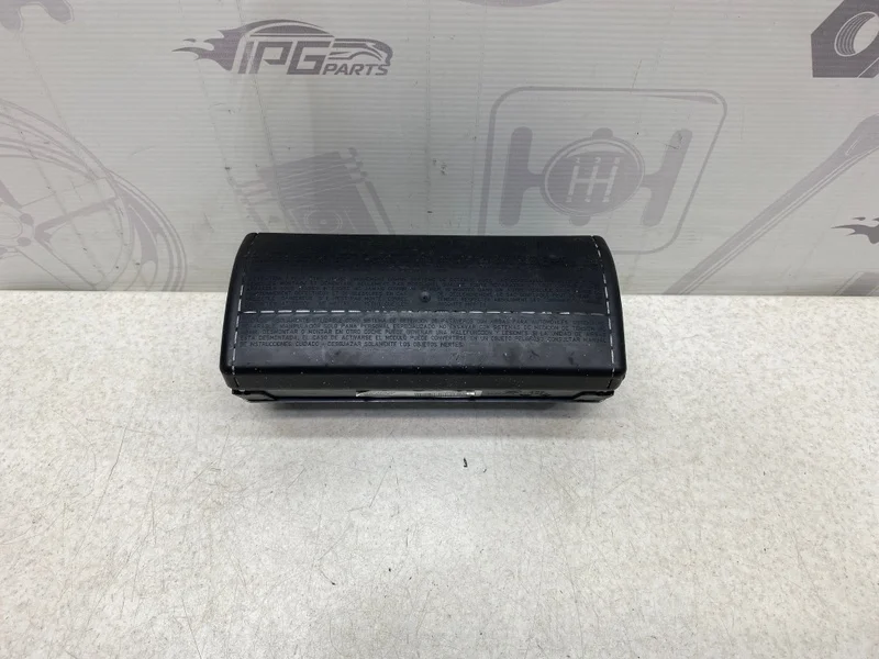 Подушка безопасности в торпеду Mercedes-benz 2008 W211