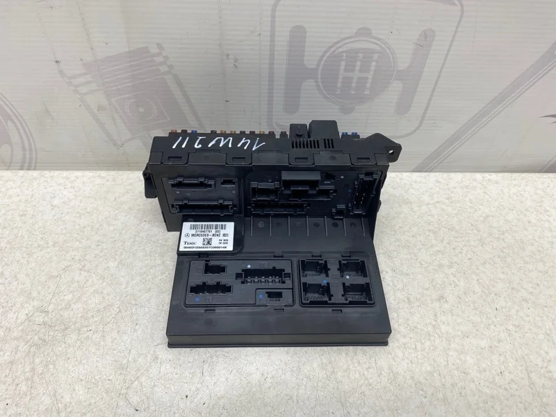 Блок sam подкапотный Mercedes-benz 2008 W211