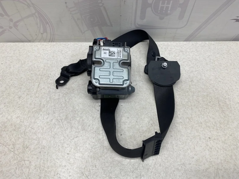Ремень безопасности передний правый Mercedes-benz 2008 W211