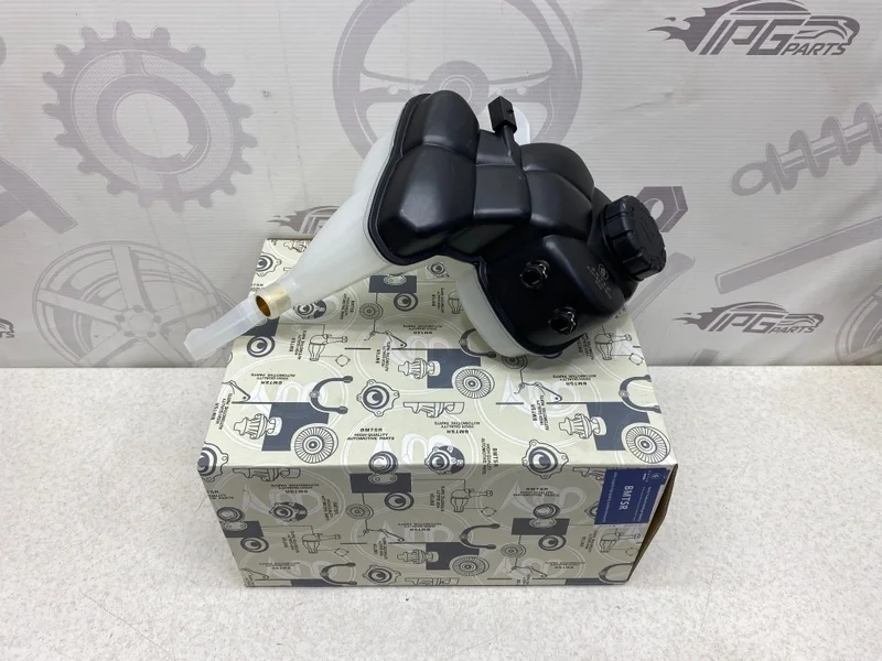 Расширительный бачок Mercedes-benz W221