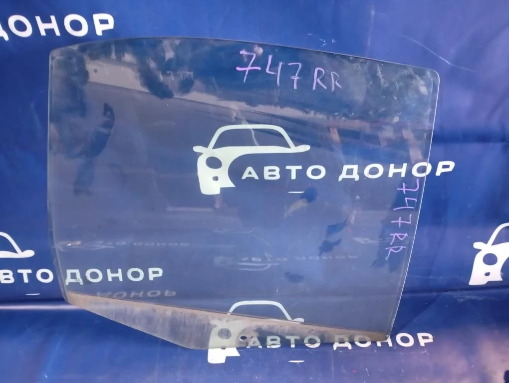 стекло VOLKSWAGEN BORA 1J2 -