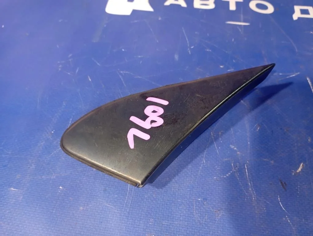 уголок крыла TOYOTA COROLLA FIELDER NZE121 1NZFE