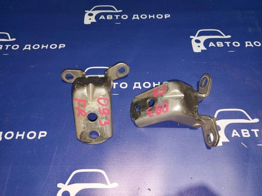 петли двери NISSAN SKYLINE CROSSOVER J50 VQ37VHR