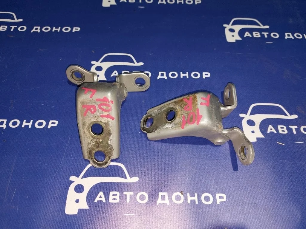 петли двери HONDA CIVIC EU1 D15B
