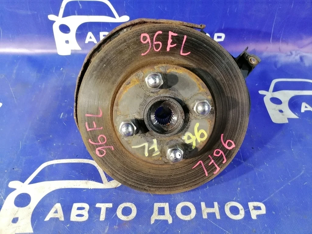 ступица TOYOTA COROLLA RUNX NZE121 1NZFE