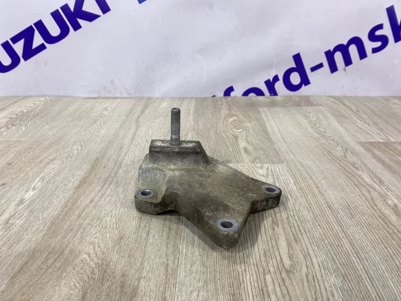 Кронштейн кпп FORD FOCUS 2 2009