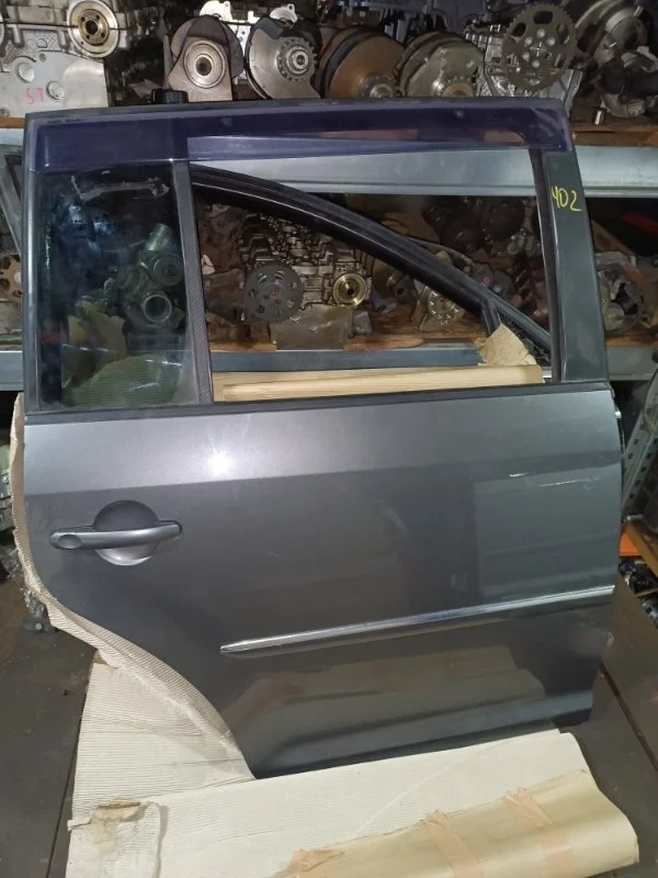 Дверь Volkswagen Touran 2011 1T3