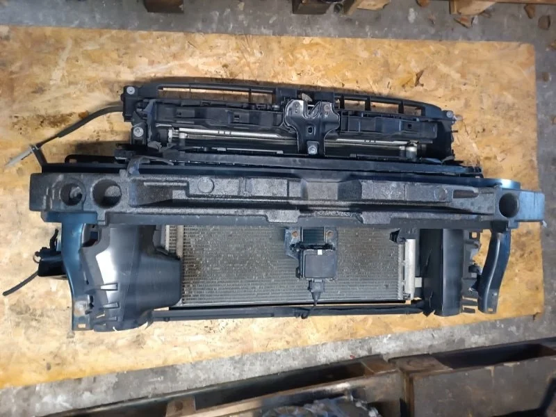 Панель передняя в сборе Volkswagen Golf 2014 5G1