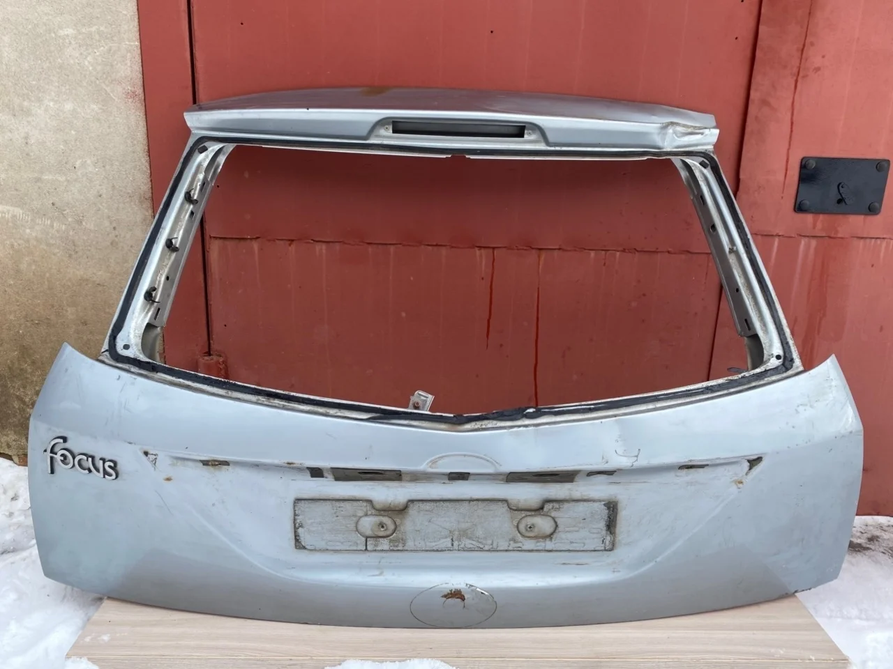 Дверь багажника Ford Focus 1 2004 1430141 DAW