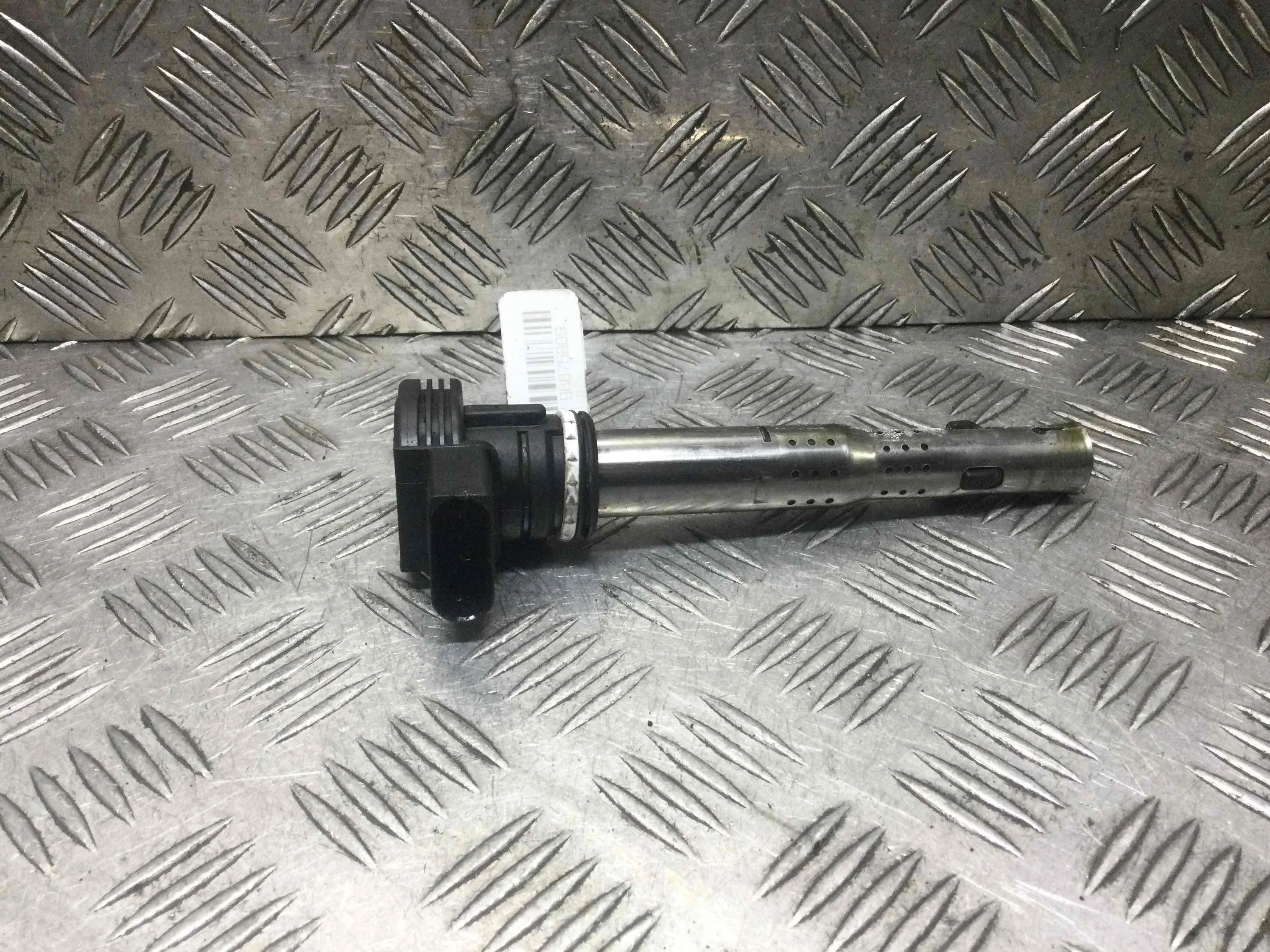 Катушка зажигания Audi A6 C6/4F (2004-2008) бензин 2.0 i Автомат Универсал