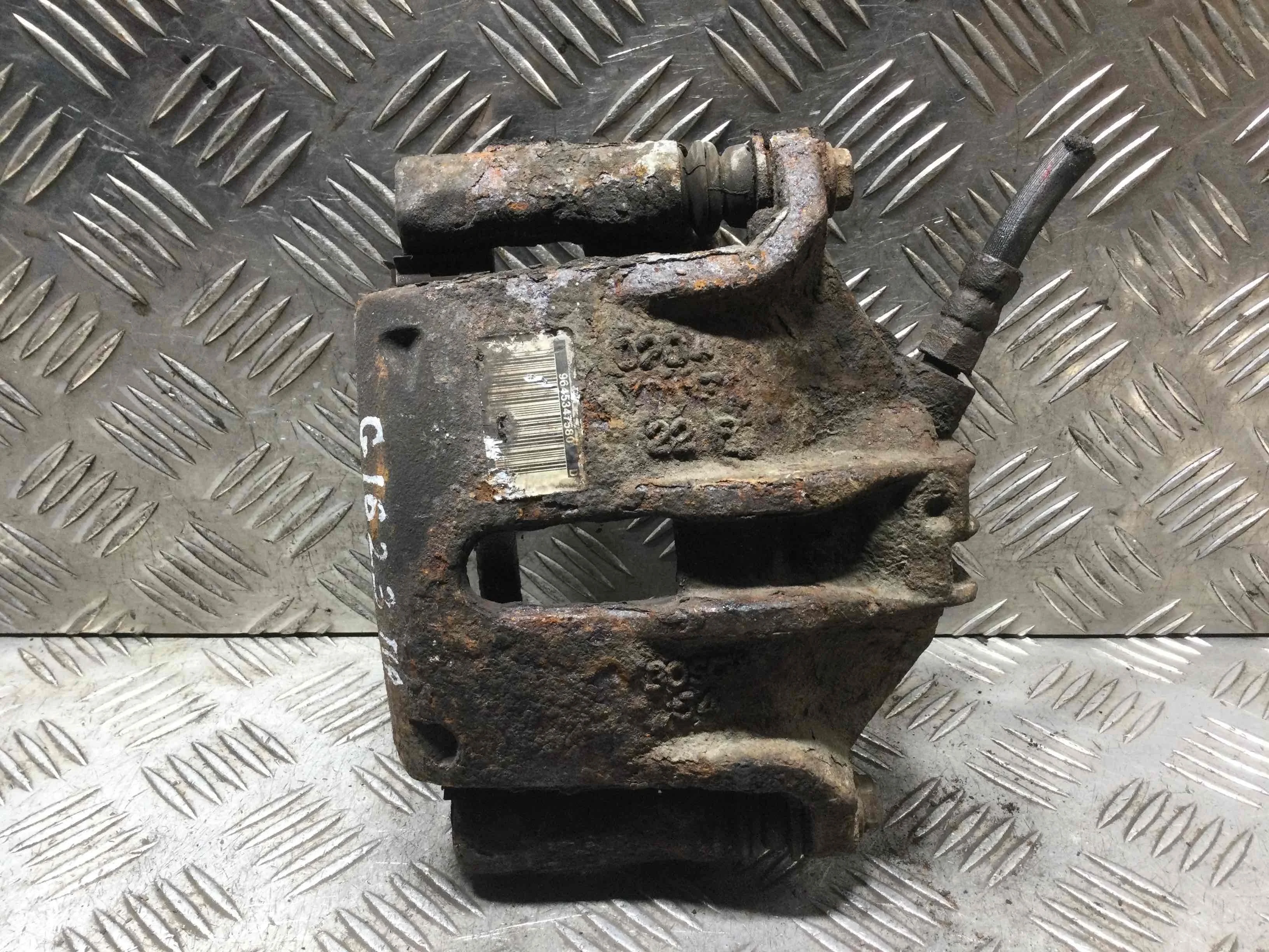 Суппорт передний правый Peugeot 206 1 поколение (1998-2003) бензин 2.0 i Механика Кабриолет