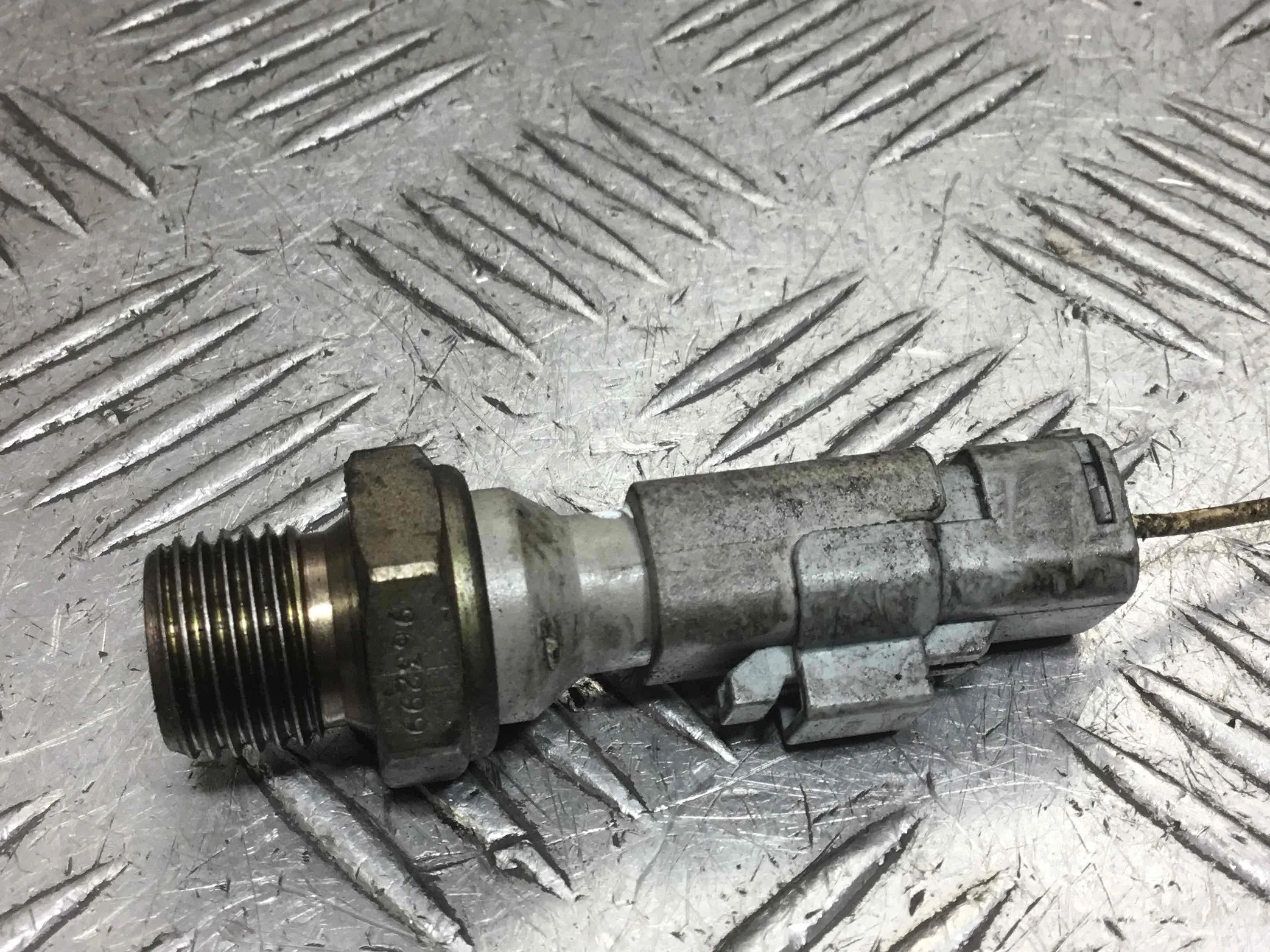 Датчик давления масла Peugeot 807 1 поколение (2002-2008) дизель 2.2 HDi Механика Минивэн