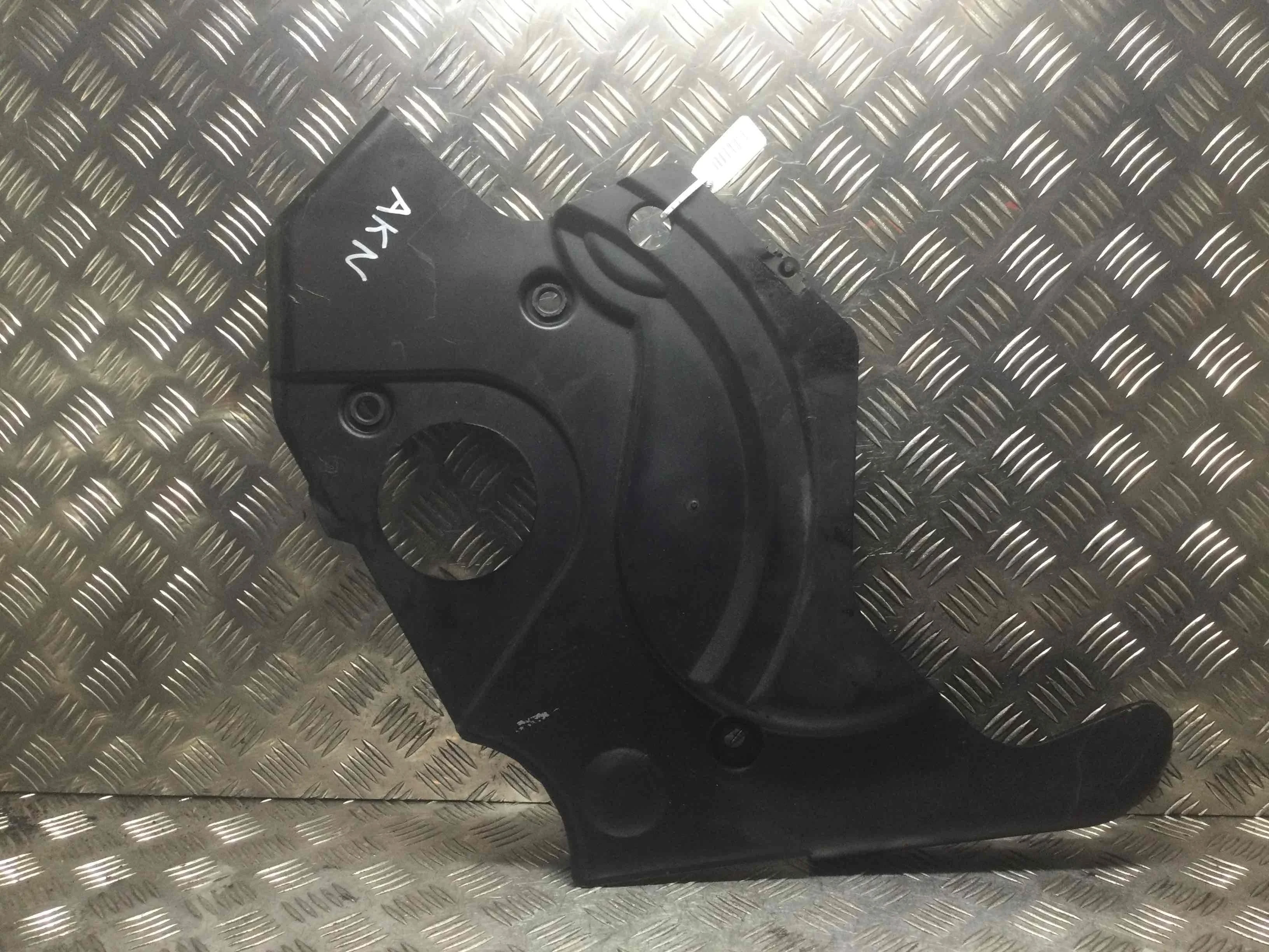 Защита (кожух) ремня ГРМ Audi A6 C5/4B (1997-2004) дизель 2.5 TDI Механика Универсал