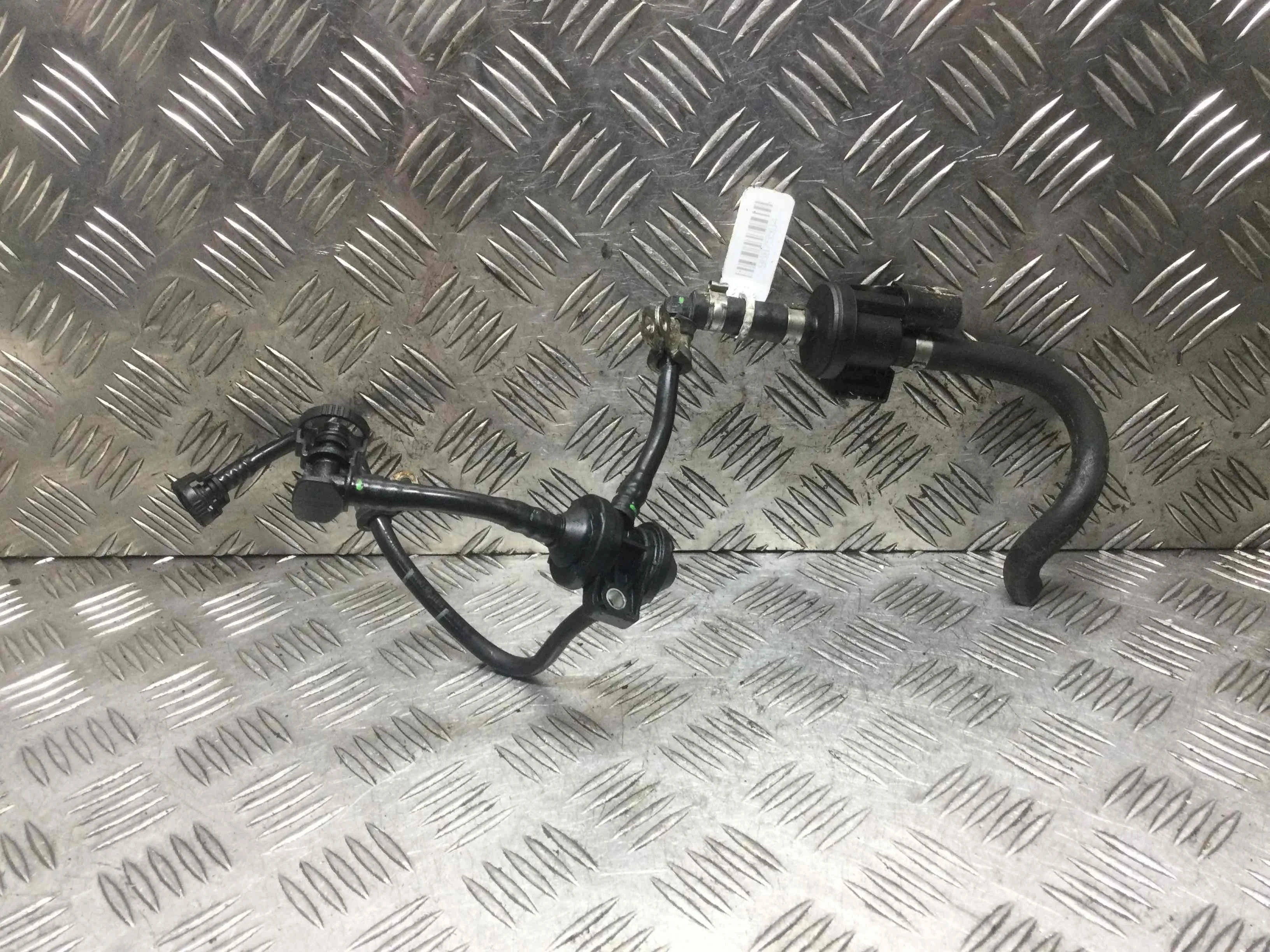 Клапан вентиляции топливного бака Audi A6 C6/4F (2004-2008) бензин 2.0 i Автомат Универсал