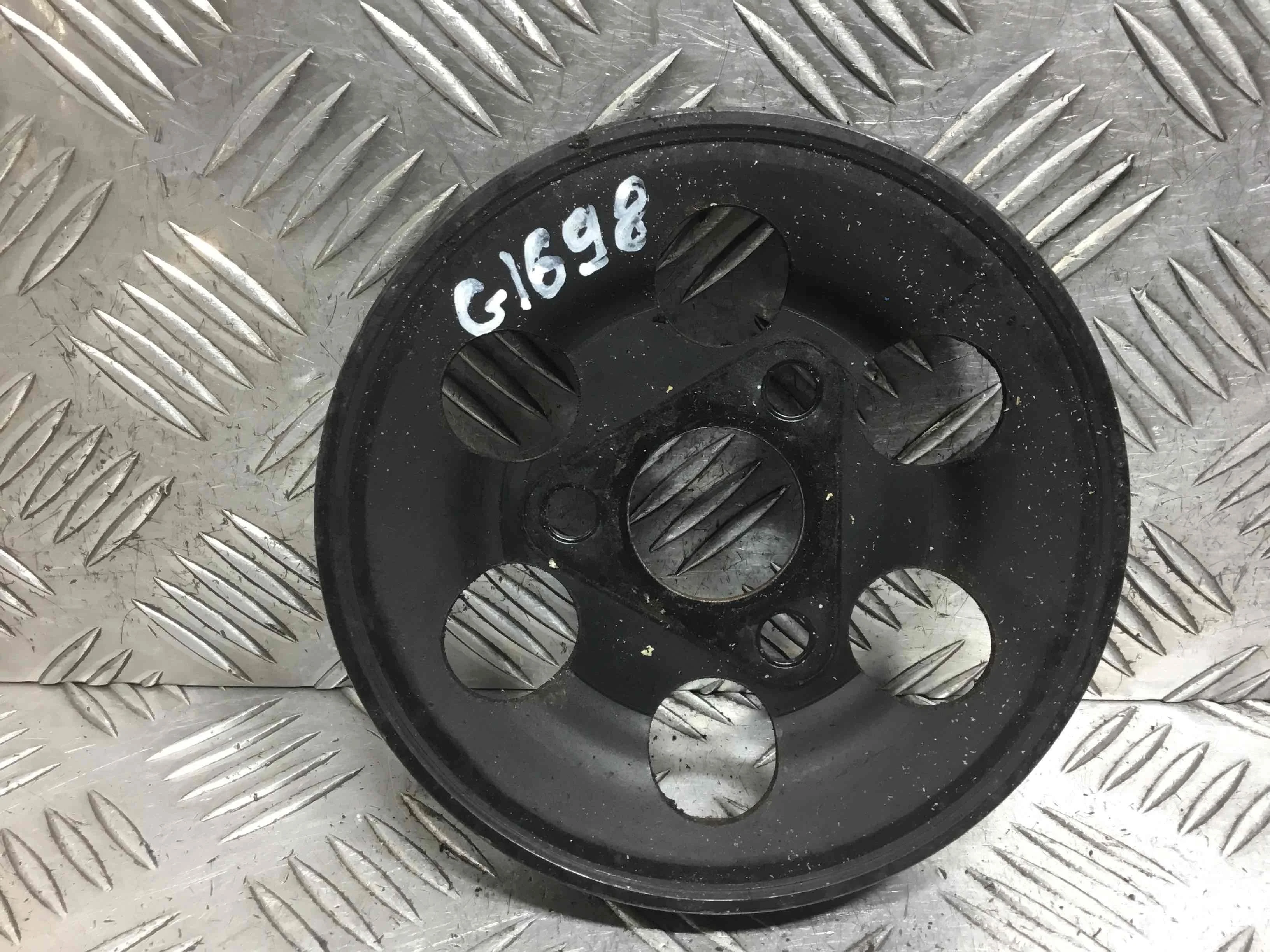 Шкив насоса гидроусилителя Audi A4 B5 (1994-1999) бензин 1.8 i Механика Универсал